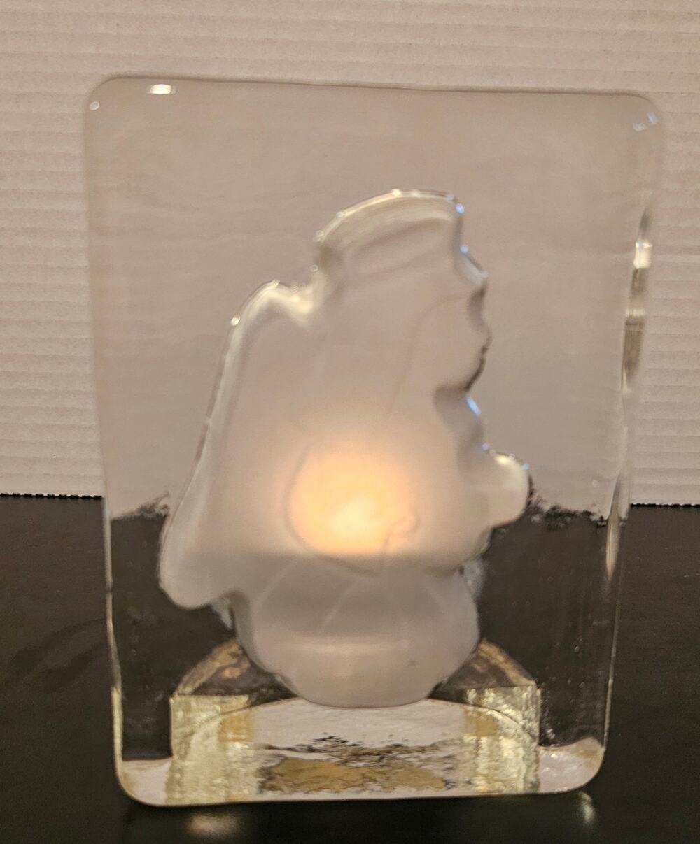 VINTAGE CLEAR GLASS & INTAGLIO FROSTED IMAGE OF ANGEL CANDLE VOTIVE HOLDER